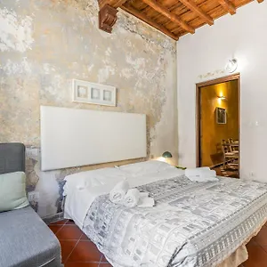 Oltrarno Artisan C&g Guest house
